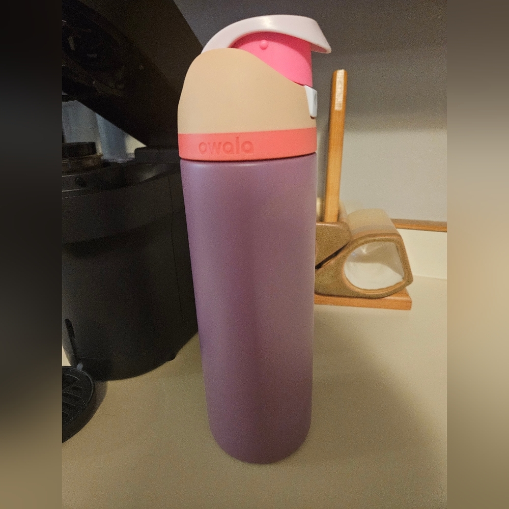Owala Water Bottle 24 Oz